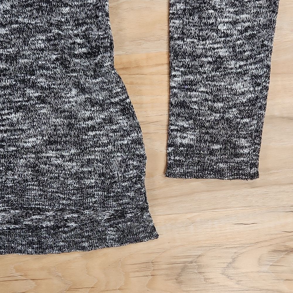 🐞H&M Divided Black Marled Lightweight Hi-Low Sweater Medium - Picture 6 of 11